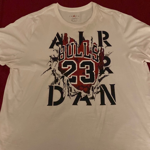 Jordan Graphic Tee - Picture 1 of 3